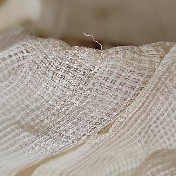 Fendi Cream waffle knit silk top with side ruffle 40 brand runs small - Picture 13 of 16